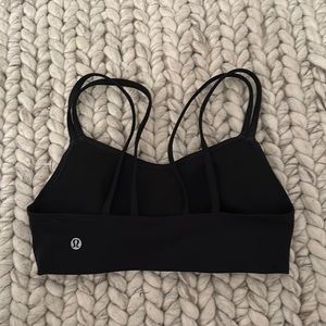Lululemon like a cloud bra size 4